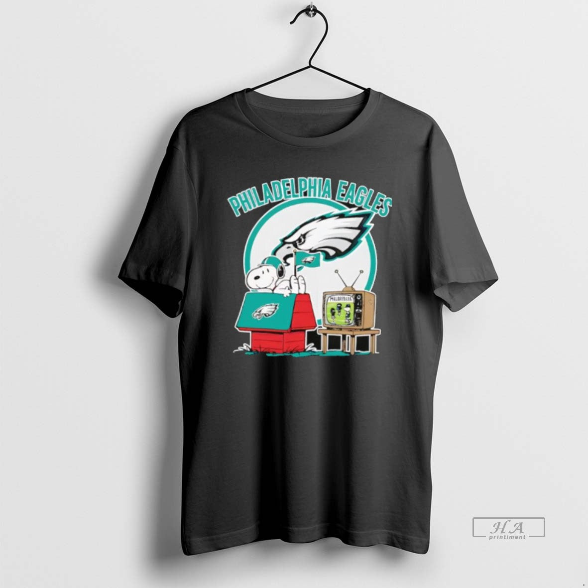 Official Philadelphia Eagles Snoopy Watching Football Peanuts Fan