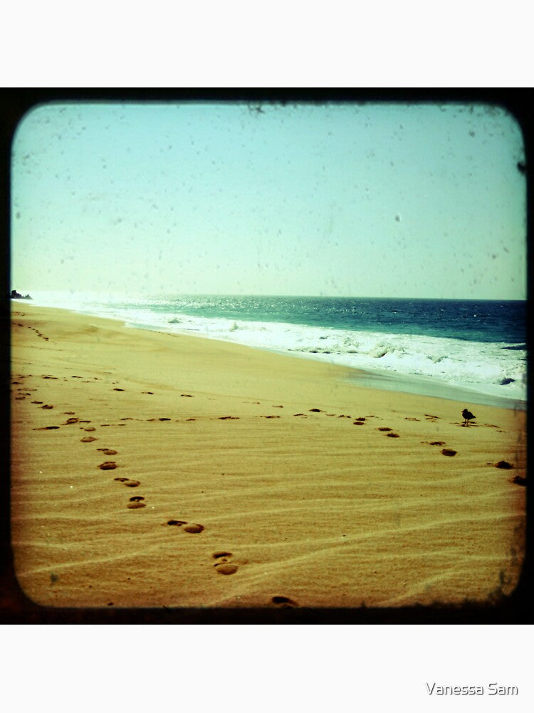 BEACH BLISS - Footprints by Vanessa Sam